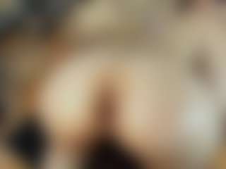 ISABEL MILF webcam performer live streaming