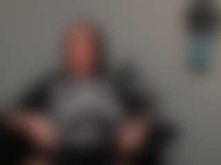 Live cam show with AkaraFang - Middle Aged on Camversity