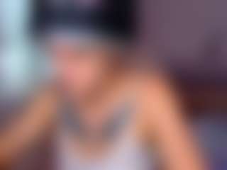 Live cam show with MidniggghtSun - Butt Plug on Free Soda