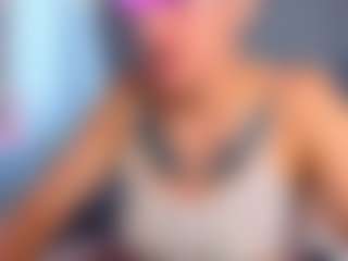 Live cam show with MidniggghtSun - Muscle on TeamSkeetLive