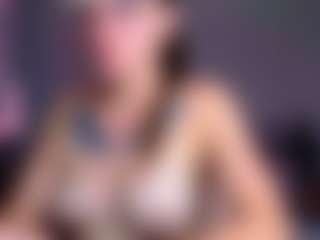 Live cam show with MidniggghtSun - Lush Brown Hair on Gym Cam Girls