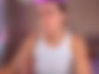 Live cam show with MidniggghtSun - Strip Brown Hair on Soda Cam