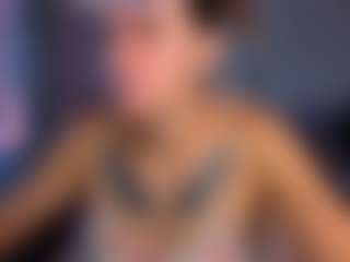Live cam show with MidniggghtSun - Brown Hair on Gym Cam Girls