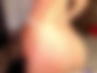 SofiaBlaze MILF webcam performer live streaming