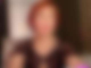 SofiaBlaze MILF webcam performer live streaming