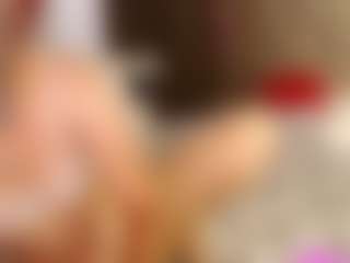 SofiaBlaze MILF webcam performer live streaming