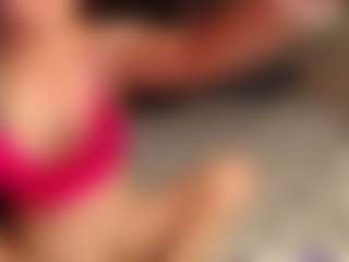 SofiaBlaze MILF webcam performer live streaming