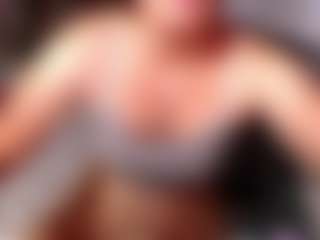 Live cam show with SofiaBlaze - Middle Aged on CamSextacy