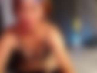 Spettacolo in cam dal vivo con SofiaBlaze - Red Hair Fetish su Camsoda