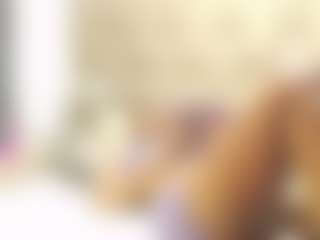 Live cam show with AMBER-PARKER - Oil on Dare Cams