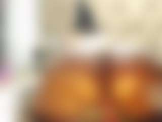 Live cam show with AMBER-PARKER - Black Shaved Pussy on Camsoda