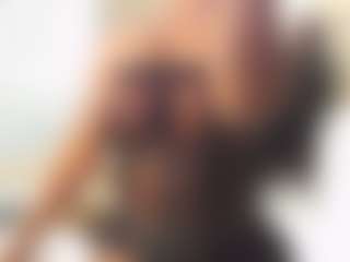 Live cam show with AMBER-PARKER - Brown Eyes Big Tits on xplaylive.com