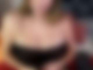 irianarousse's Live Sex Cam Show