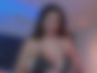 irianarousse MILF webcam performer live streaming