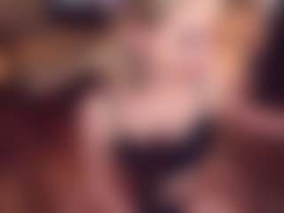 Adabluntaa's Live Sex Cam Show