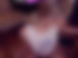 Live cam show with Adabluntaa - Smoking on Uber Horny