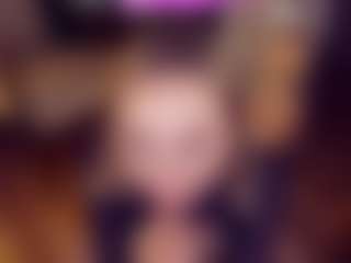 Adabluntaa's Live Sex Cam Show