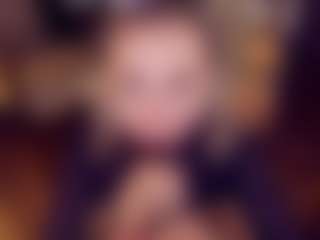 Adabluntaa's Live Sex Cam Show