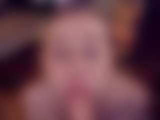 Live cam show with Adabluntaa - Small Tits on xxxlivecams.org