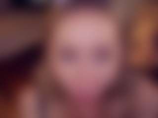 Live cam show with Adabluntaa - Lingerie on CamClone