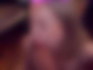 Adabluntaa's Live Sex Cam Show