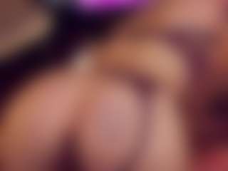 Adabluntaa's Live Sex Cam Show