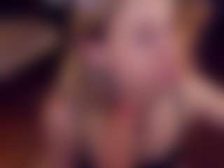 Live cam show with Adabluntaa - Blonde Hair on SxyPornLive