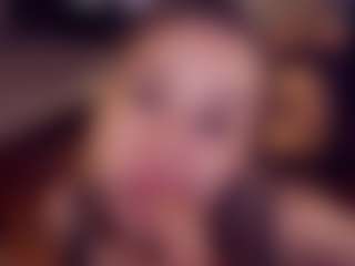 Live cam show with Adabluntaa - Smoking on Camsoda