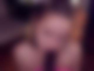 Adabluntaa's Live Sex Cam Show