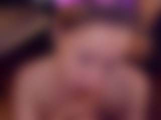 Adabluntaa's Live Sex Cam Show