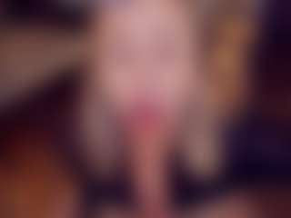 Live cam show with Adabluntaa - Amateur on Camsoda