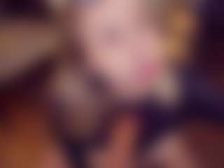 Adabluntaa's Live Sex Cam Show