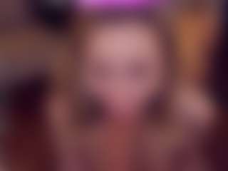 Live cam show with Adabluntaa - Small Ass on makecum.org