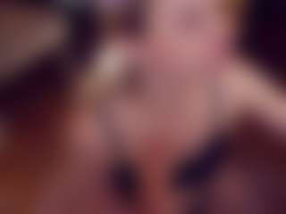 Adabluntaa's Live Sex Cam Show