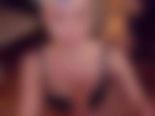 Adabluntaa's Live Sex Cam Show