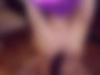 Live cam show with Adabluntaa - Small Ass on sexylive.show