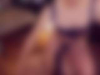 Live cam show with Adabluntaa - Blonde Hair Amateur on Camsoda
