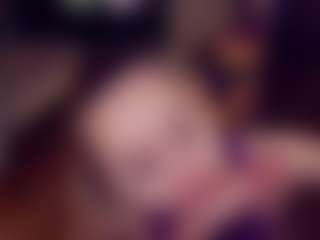 Adabluntaa's Live Sex Cam Show