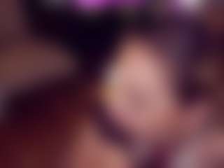 Adabluntaa's Live Sex Cam Show
