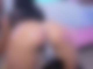 Chlooee's Live Sex Cam Show