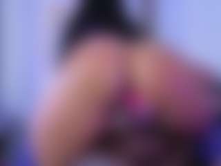 Chlooee's Live Sex Cam Show