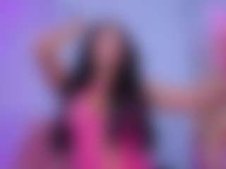 Chlooee's Live Sex Cam Show