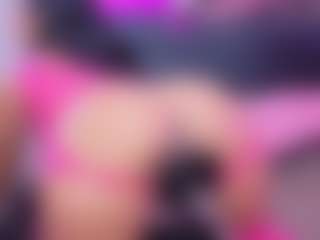 Chlooee's Live Sex Cam Show