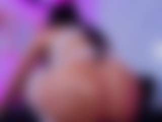 Chlooee's Live Sex Cam Show