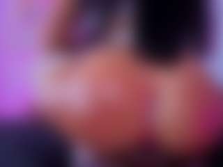Chlooee's Live Sex Cam Show