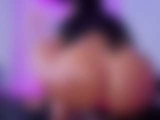 Chlooee's Live Sex Cam Show
