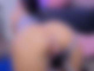Chlooee's Live Sex Cam Show