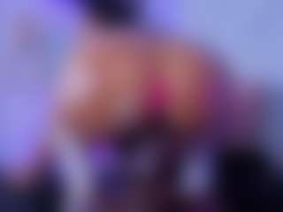 Chlooee's Live Sex Cam Show