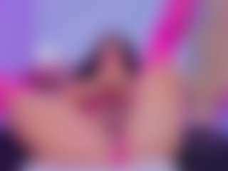 Chlooee's Live Sex Cam Show
