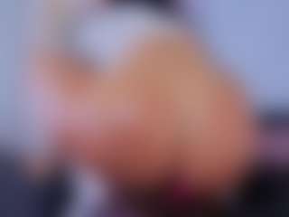 Chlooee's Live Sex Cam Show